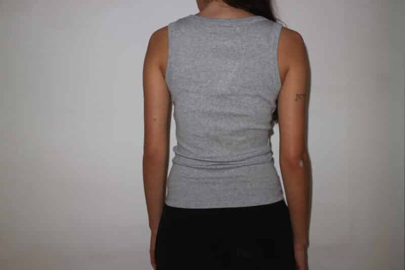 ESSENTIAL TANKTOP - GRÅ - Image 4